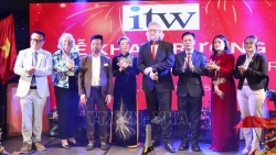 Giúp người gốc Việt hội nhập bền vững tại quê hương thứ hai