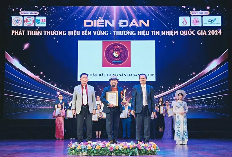 Doanh nhân Nguyễn Hoàng Sang tại “Diễn đàn phát triển thương hiệu bền vững - thương hiệu tín nhiệm quốc gia năm 2024”.
