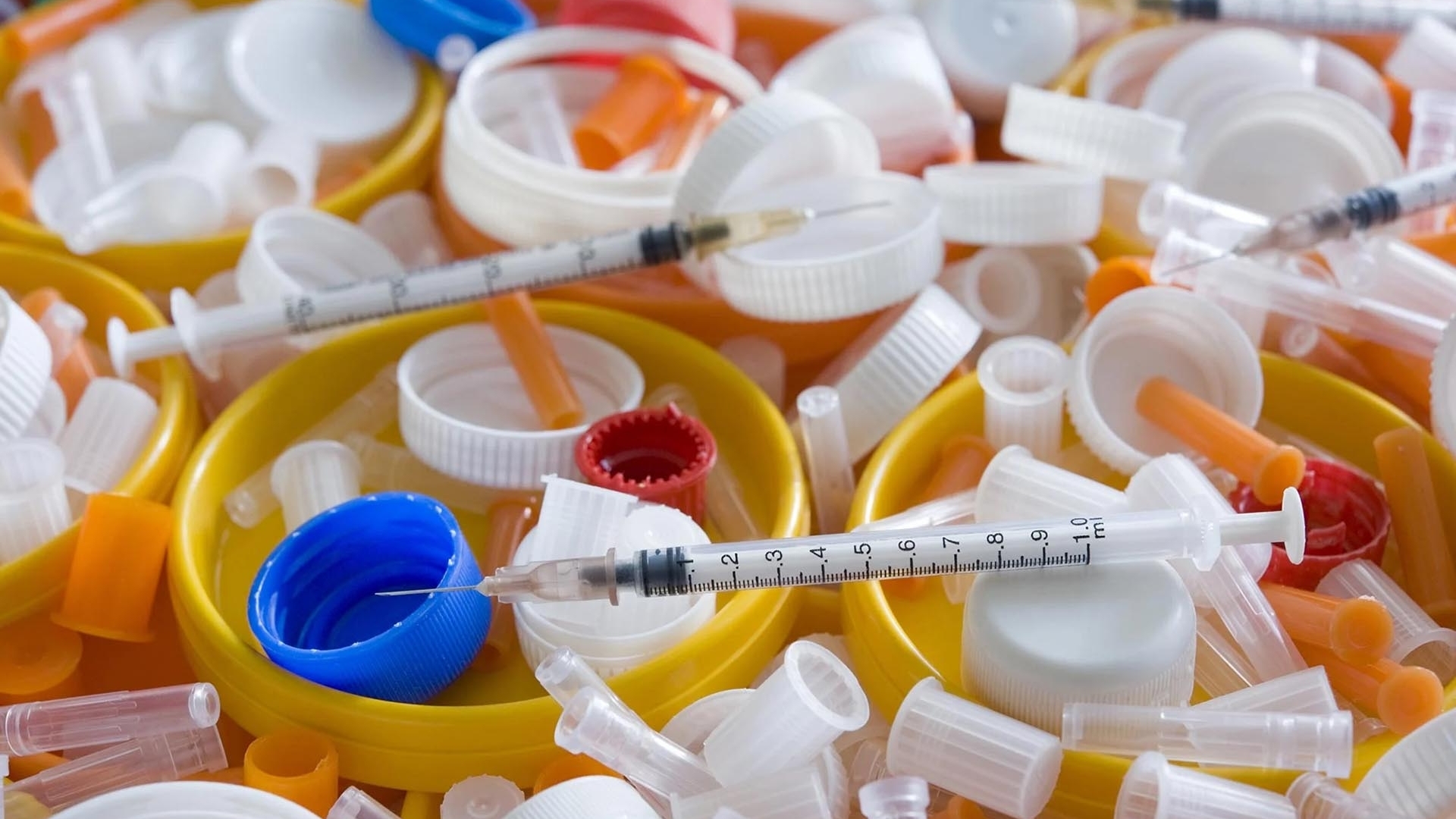 Mối đe dọa siêu vi khuẩn ăn nhựa y tế