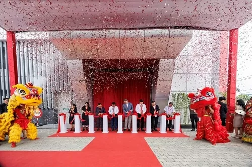 Avery Dennison bắt tay Shenzhou Group khánh thành nhà máy dệt may mới tại Việt Nam Avery Dennison 'bắt tay' Shenzhou Group khánh thành nhà máy dệt may mới tại Việt Nam