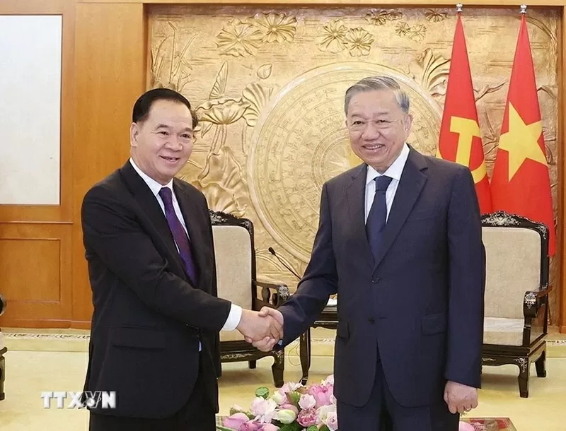 Tổng Bí thư Tô Lâm tiếp Chánh Văn phòng Trung ương Đảng Nhân dân cách mạng Lào Tổng Bí thư Tô Lâm tiếp Chánh Văn phòng Trung ương Đảng Nhân dân cách mạng Lào