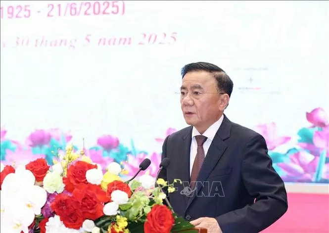 Dấu mốc 100 năm và chiến lược phát triển nền báo chí cách mạng trong kỷ nguyên mới Dấu mốc 100 năm và chiến lược phát triển nền báo chí cách mạng trong kỷ nguyên mới