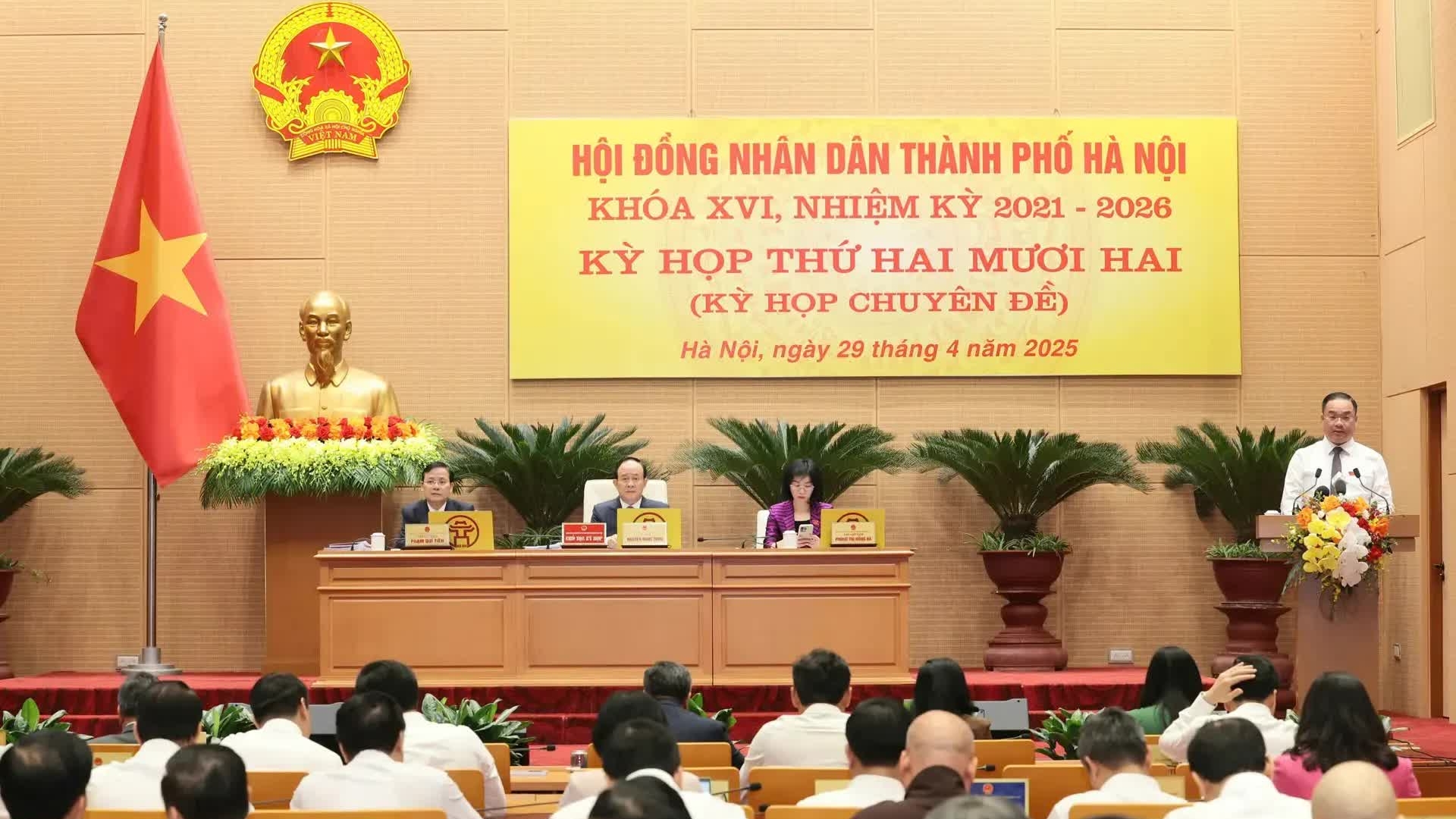 Hà Nội sẽ xem xét các nghị quyết liên quan đến sắp xếp đơn vị hành chính vào tháng 6