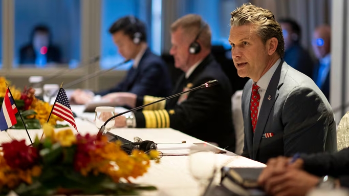 Bộ trưởng Quốc phòng Mỹ-Nhật Bản gặp mặt bên lề Đối thoại Shangri-La, cam kết thúc đẩy an ninh mạng