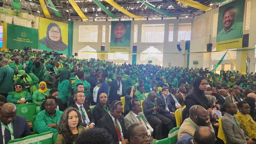 Đại sứ quán Việt Nam tại Tanzania tham dự hội nghị toàn quốc đặc biệt của đảng CCM tại Dodoma Đại sứ quán Việt Nam tại Tanzania tham dự hội nghị toàn quốc đặc biệt của đảng CCM tại Dodoma
