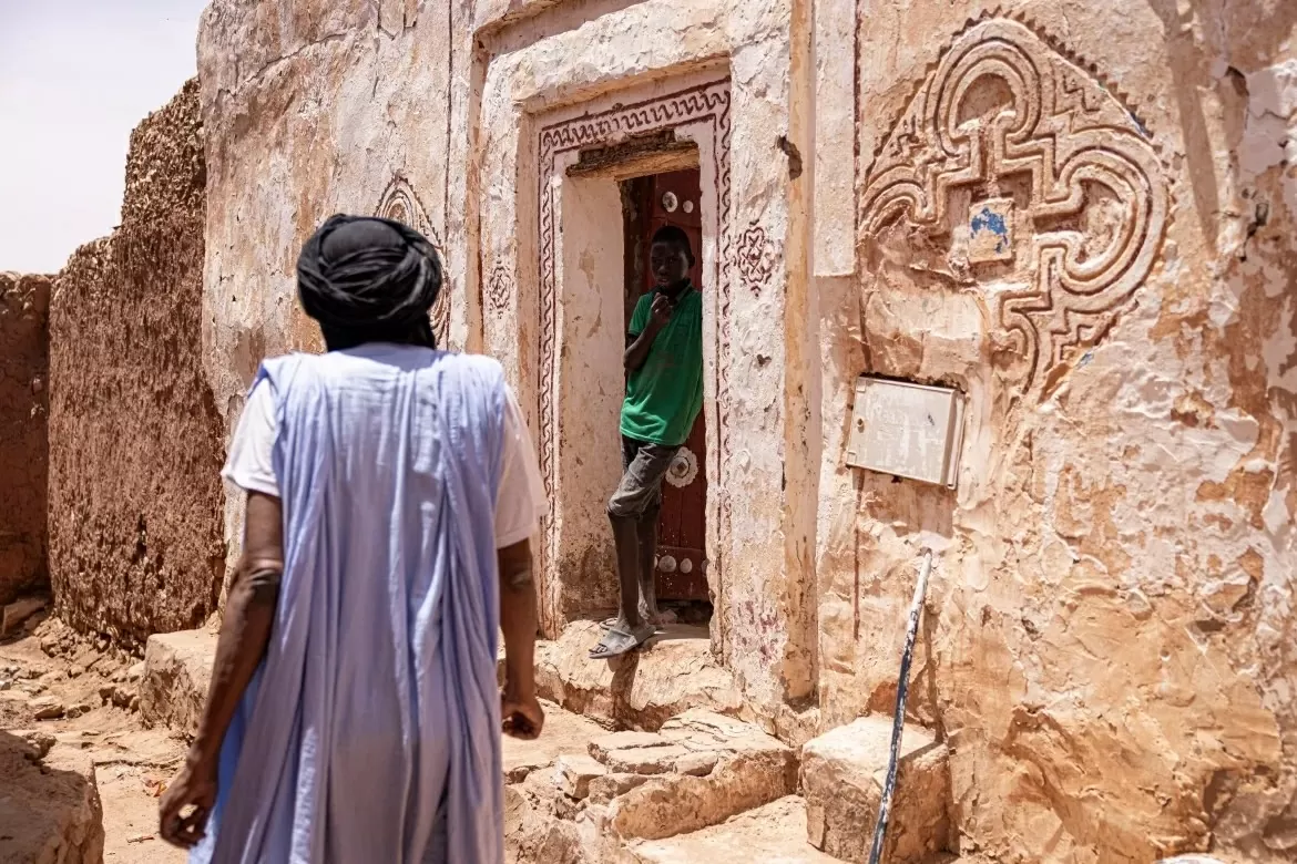 Báo động công tác bảo tồn di sản bản thảo trước đe dọa sa mạc hóa ở Oualata, Mauritanie Báo động công tác bảo tồn di sản bản thảo trước đe dọa sa mạc hóa ở Oualata, Mauritanie
