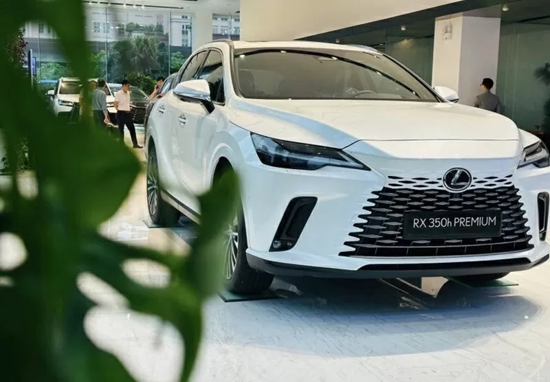 Giá xe Lexus RX 350h từ 3,5 tỷ đồng
