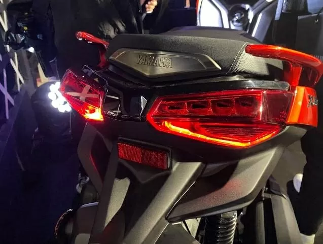 Đèn hậu LED cũng được làm mới