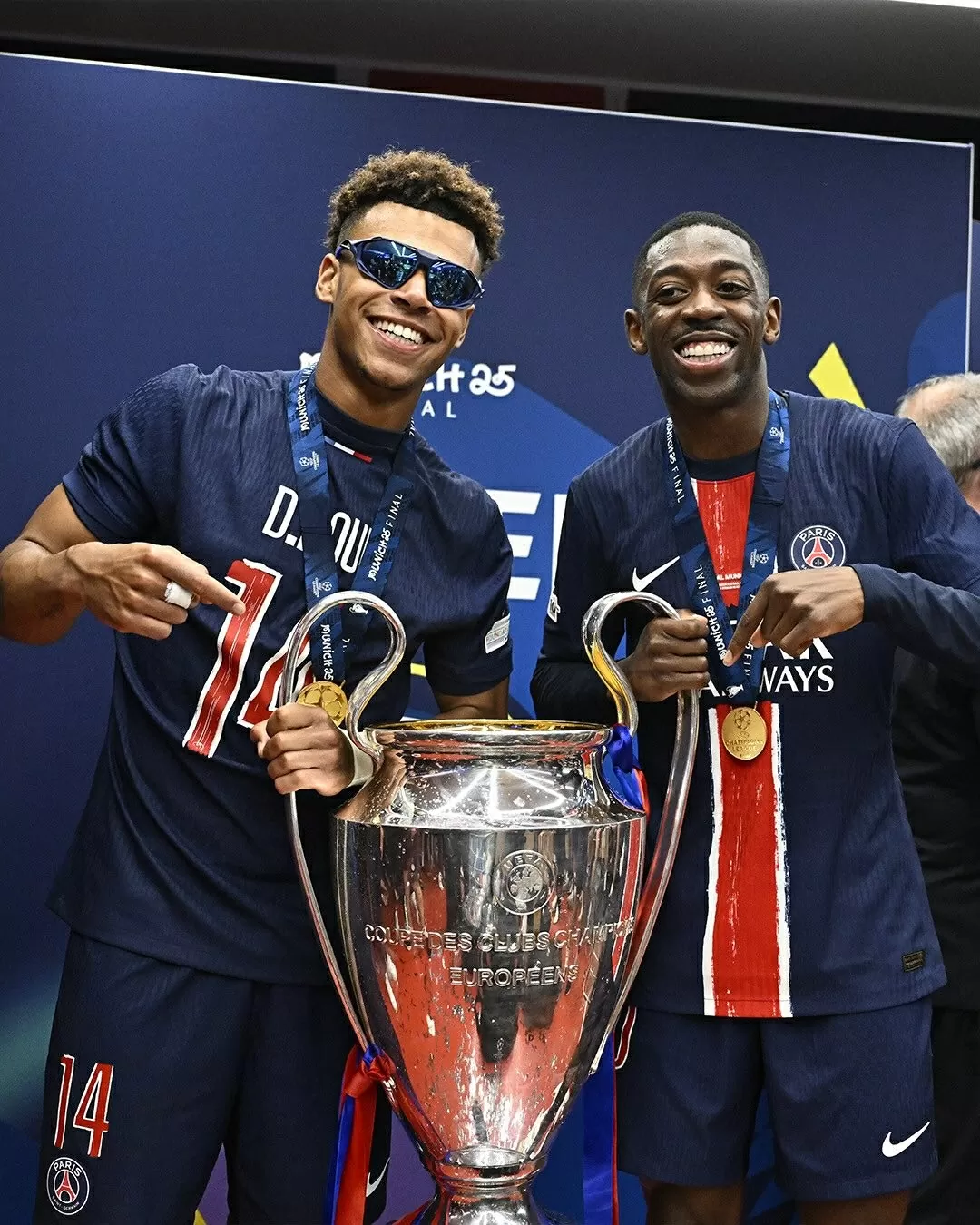 ‘Phù thủy’ Desire Doue – ngôi sao mới của PSG lập kỷ lục lịch sử tại Champions League ‘Phù thủy’ Desire Doue – ngôi sao mới của PSG lập kỷ lục lịch sử tại Champions League