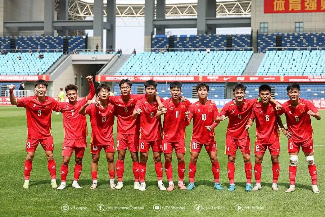 U16 Việt Nam hạ Saudi Arabia nhờ siêu phẩm sút phạt