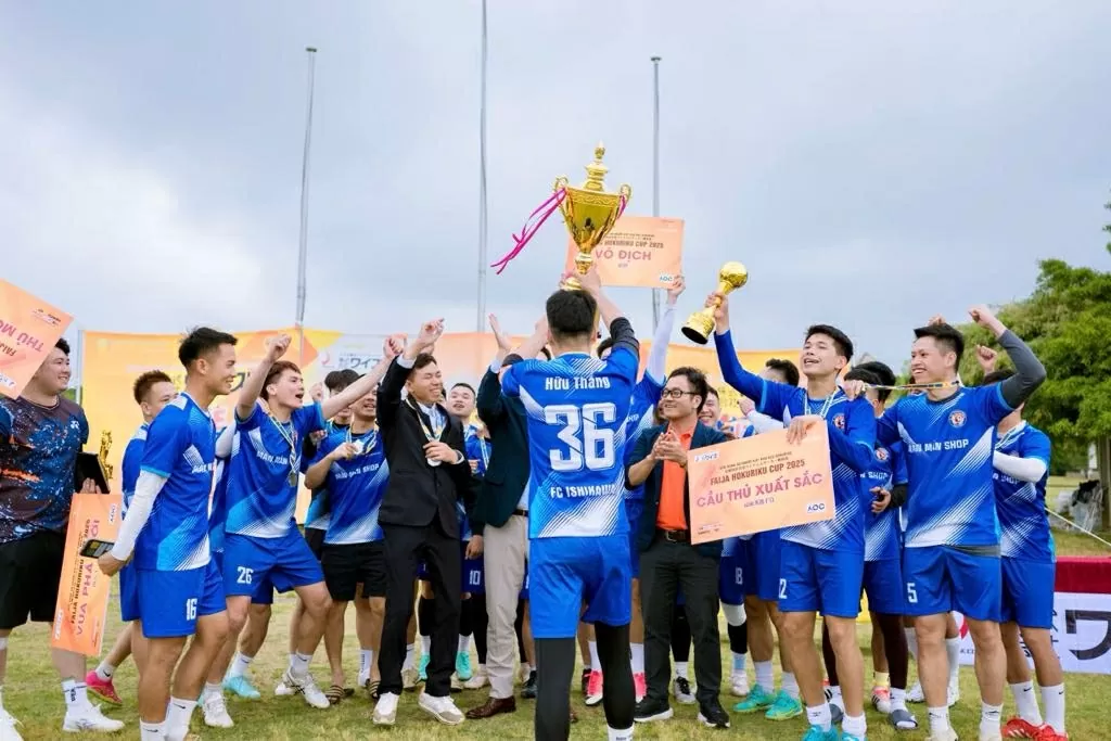 Giải bóng đá người Việt tại Nhật hướng về miền Trung Giải bóng đá người Việt tại Nhật Bản hướng về miền Trung