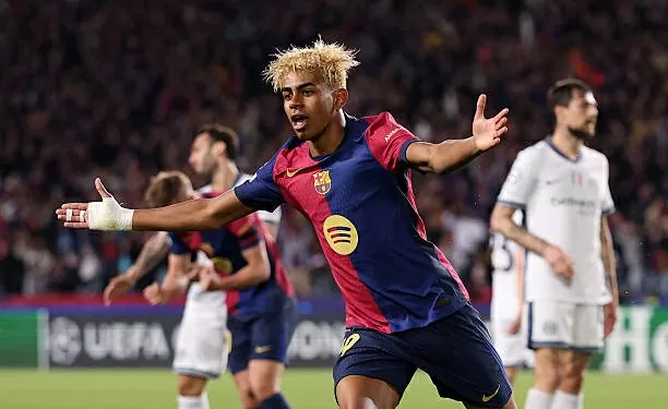 Yamal đoạt giải bàn thắng đẹp nhất UEFA Champions League 2024/25 Yamal đoạt giải bàn thắng đẹp nhất UEFA Champions League 2024/25