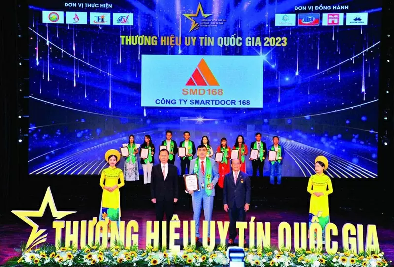 Công ty Cổ phần SmartDoor168 nhận danh hiệu “thương hiệu uy tín quốc gia năm 2023”