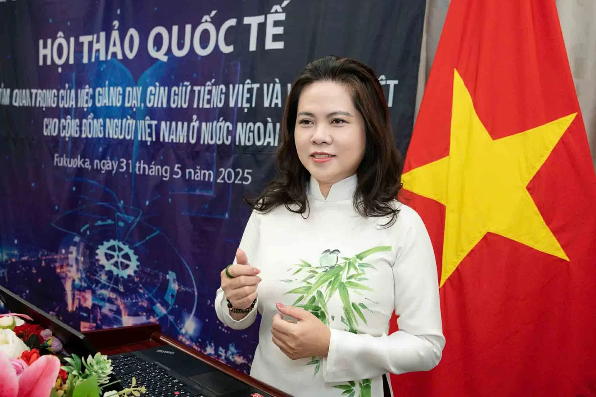 Tầm quan trọng của việc giảng dạy, gìn giữ tiếng Việt và văn hóa Việt cho cộng đồng người Việt Nam ở nước ngoài Tầm quan trọng của việc giảng dạy, gìn giữ tiếng Việt và văn hóa Việt cho cộng đồng người Việt Nam ở nước ngoài