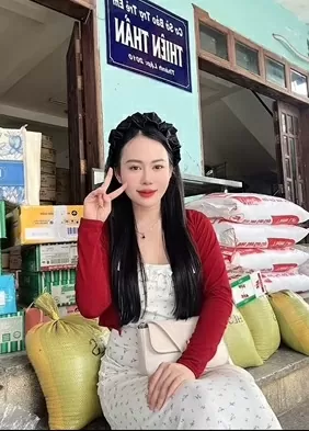 Cô gái đam mê hoạt động thiện nguyện, lan tỏa năng lượng sống tích cực Cô gái đam mê hoạt động thiện nguyện, lan tỏa năng lượng sống tích cực