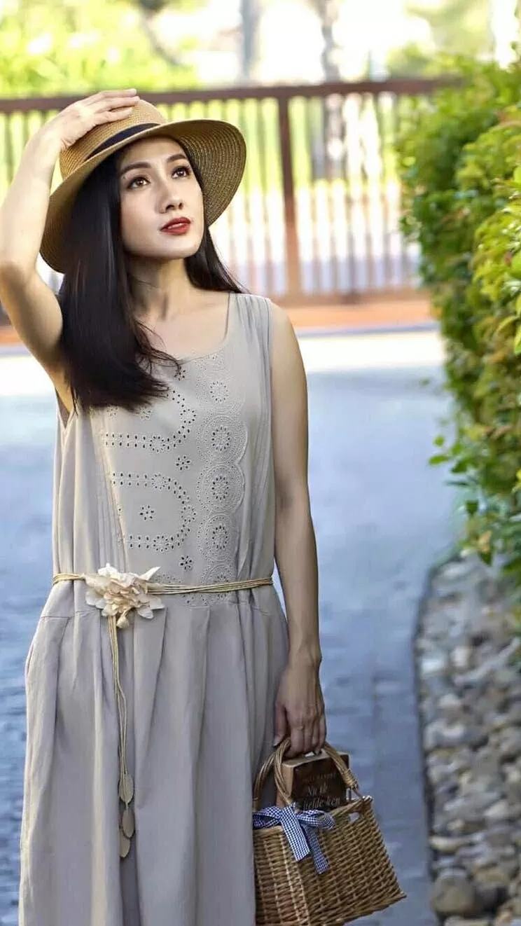 Sao Việt: BTV Hoài Anh Sao Việt: BTV Hoài Anh