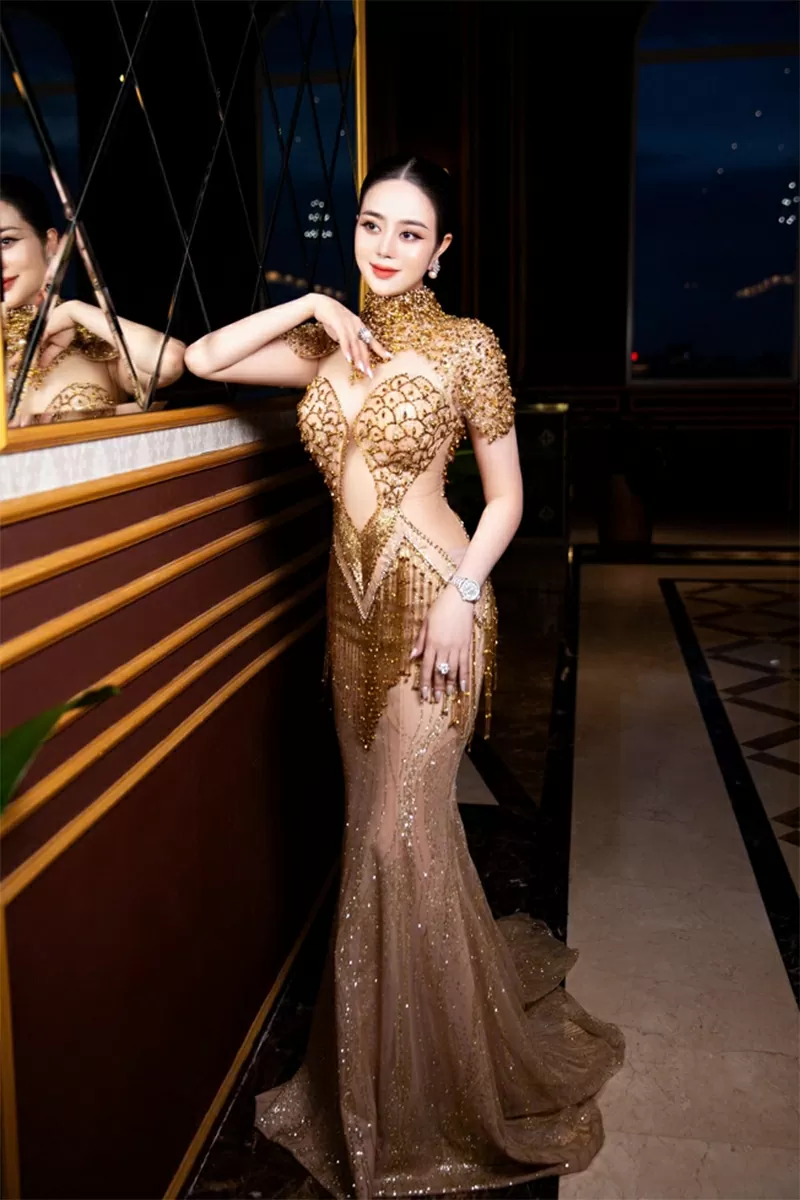 Vẻ đẹp sang trọng và quý phái của Nữ hoàng Doanh nhân Giang Lee.