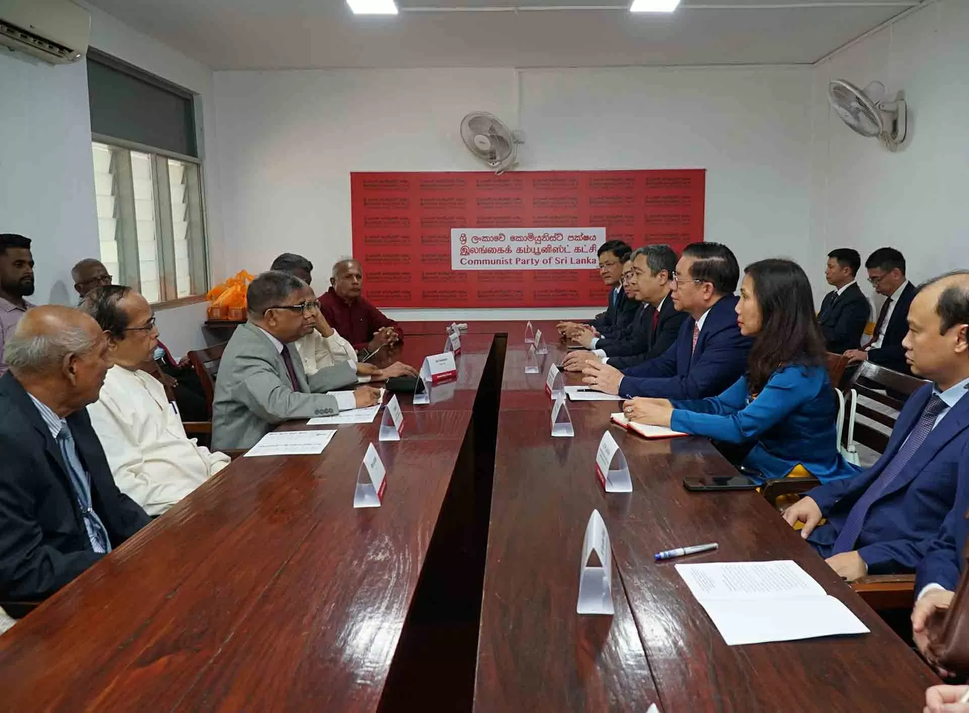 Đoàn đại biểu Đảng Cộng sản Việt Nam thăm và làm việc tại Sri Lanka
