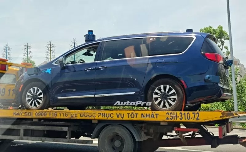 chiếc Chrysler Pacifica được bắt gặp trên xe chuyên dụng