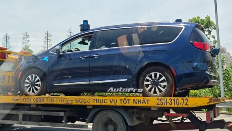 Xe tự lái Chrysler Pacifica âm thầm xuất hiện tại Việt Nam