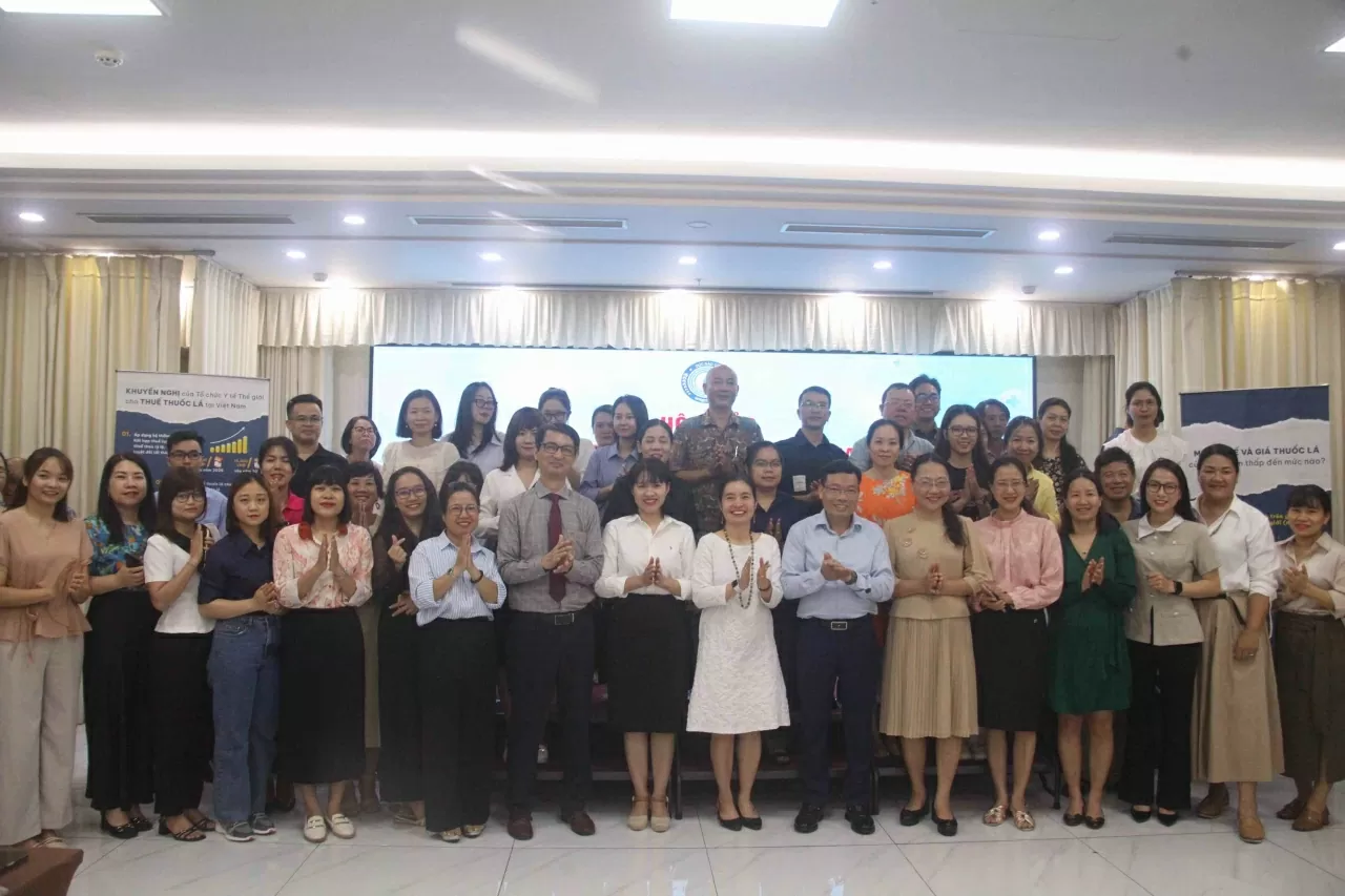 Các đại biểu chụp ảnh lưu niệm Hội thảo. (Ảnh: Việt Hoàng)