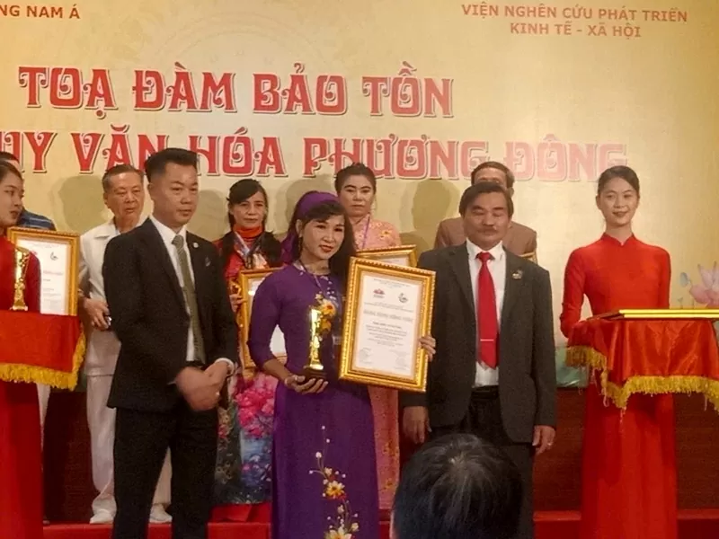 Bà Vũ Thị Thủy  luôn tâm niệm: ‘Kinh doanh không chỉ để thành công, mà còn để phụng sự’.”