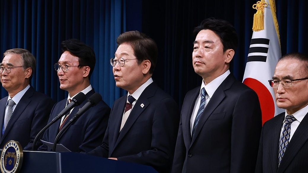 tan tong thong han quoc lee jae myung tuyen the hua hen ve gan ket quoc gia noi cac moi va chi thi dau tien ve trieu tien ra sao