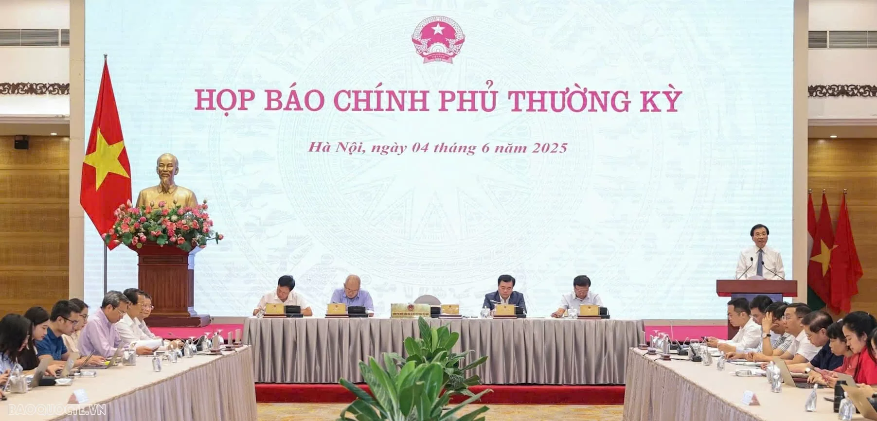 Tập trung thực hiện các giải pháp ứng phó với chính sách thuế quan của các nước, nhất là Mỹ Tập trung thực hiện các giải pháp ứng phó với chính sách thuế quan của các nước, nhất là Mỹ