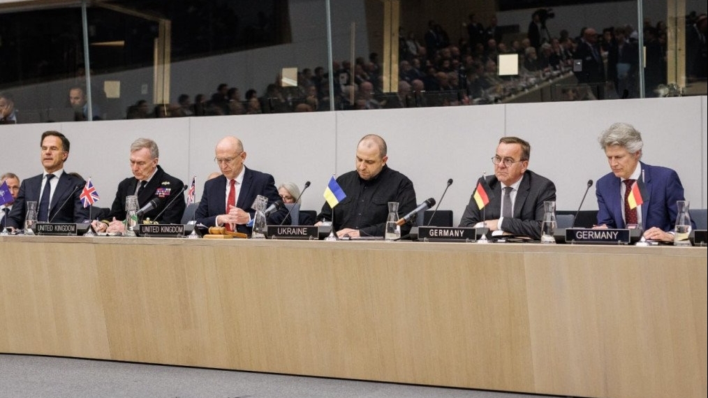 ukraine toan tinh san xuat vu khi tai nuoc ngoai canh bao my ve chien dich quy mo lon cua nga