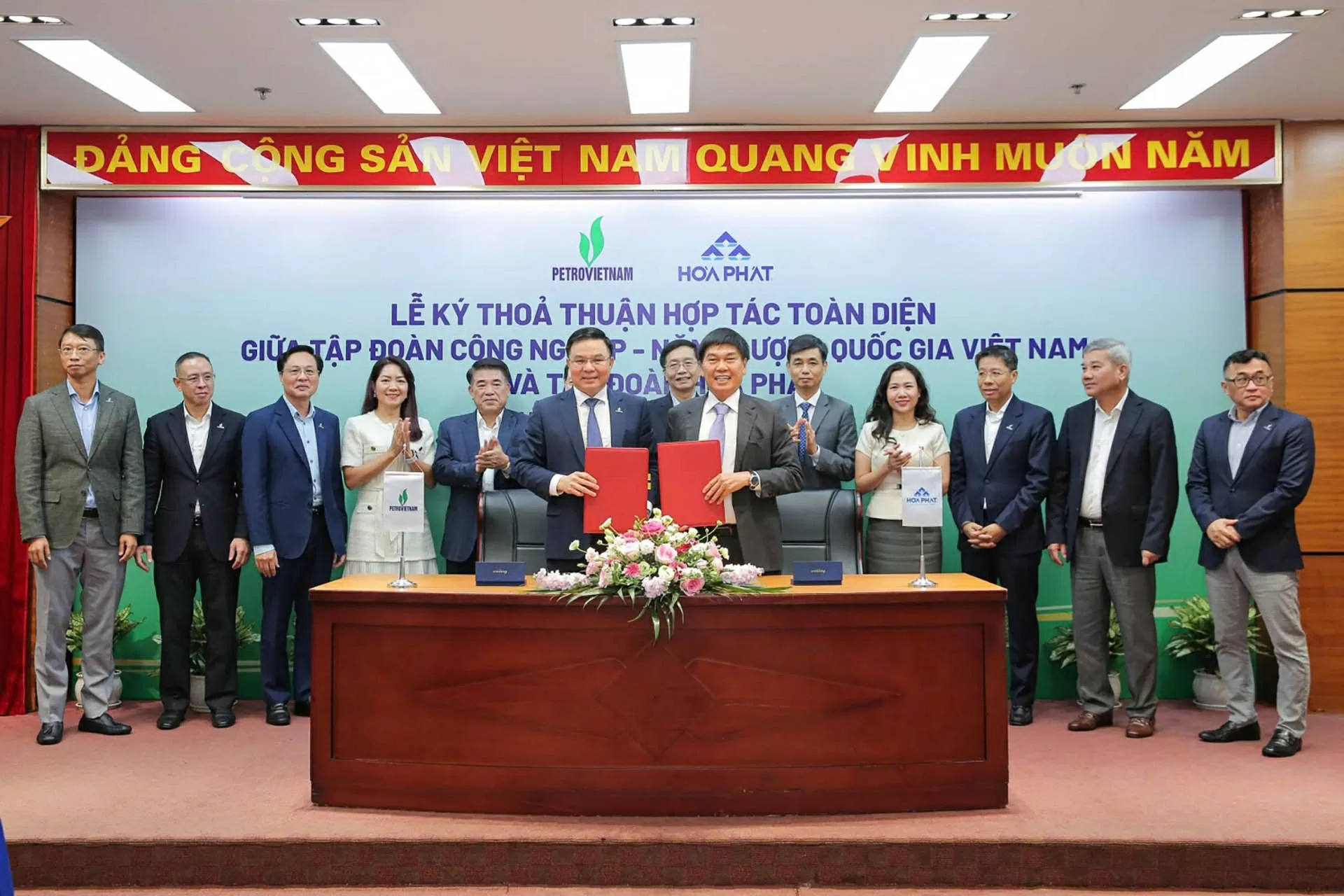 Petrovietnam nỗ lực duy trì hiệu quả hoạt động, giữ đà tăng trưởng giữa biến động thị trường