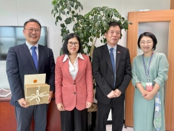 Tổng lãnh sự Việt Nam tại Busan Đoàn Phương Lan trao Thư ủy nhiệm và làm việc với Bộ Ngoại giao Hàn Quốc