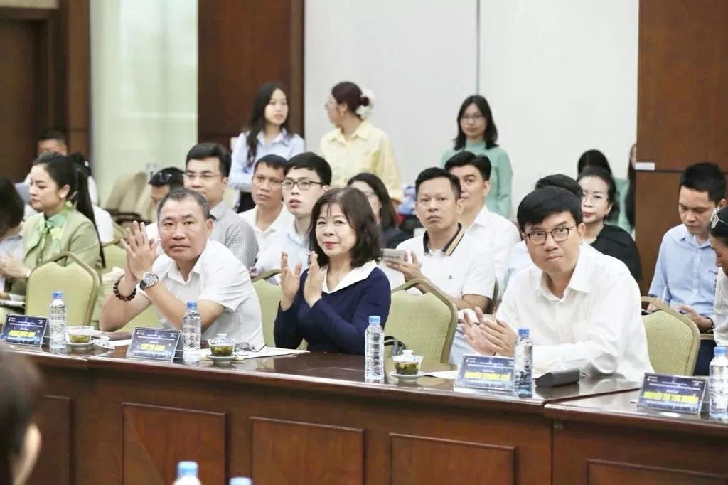 Diễn đàn truyền cảm hứng về các giá trị văn hóa doanh nghiệp Báo chí đồng hành xây dựng và phát triển văn hóa doanh nghiệp trong kỷ nguyên mới