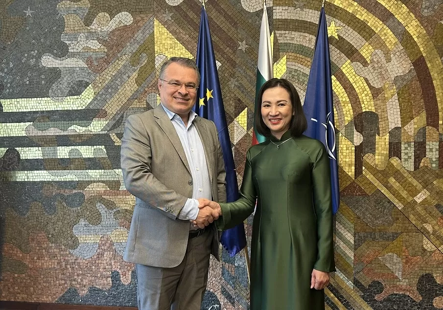 Ngoại giao nhân dân - Cầu nối bền vững, lâu dài của tình hữu nghị Việt Nam-Bulgaria