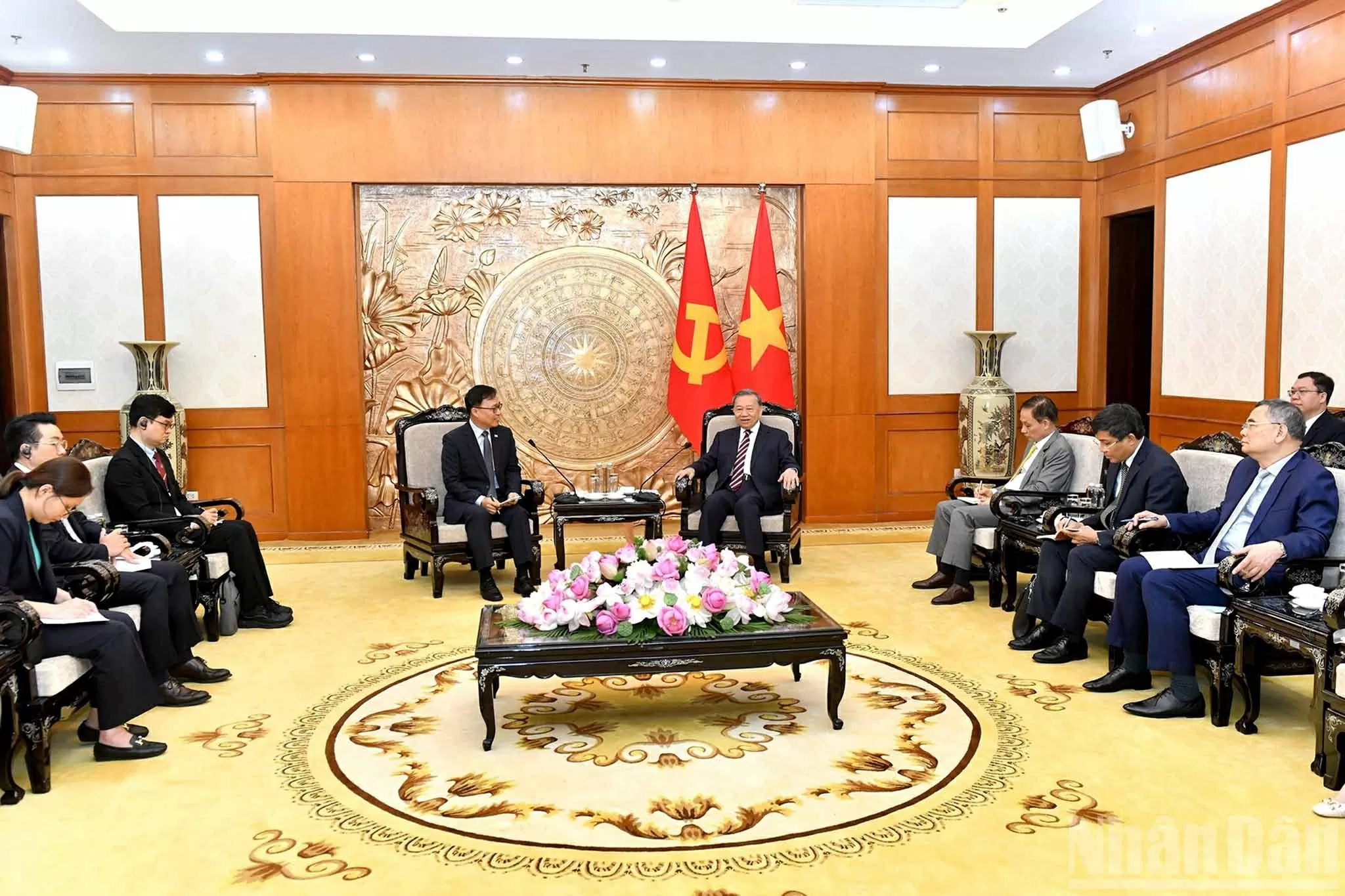 Tổng Bí thư Tô Lâm tiếp Đại sứ Hàn Quốc tại Việt Nam Choi Young Sam