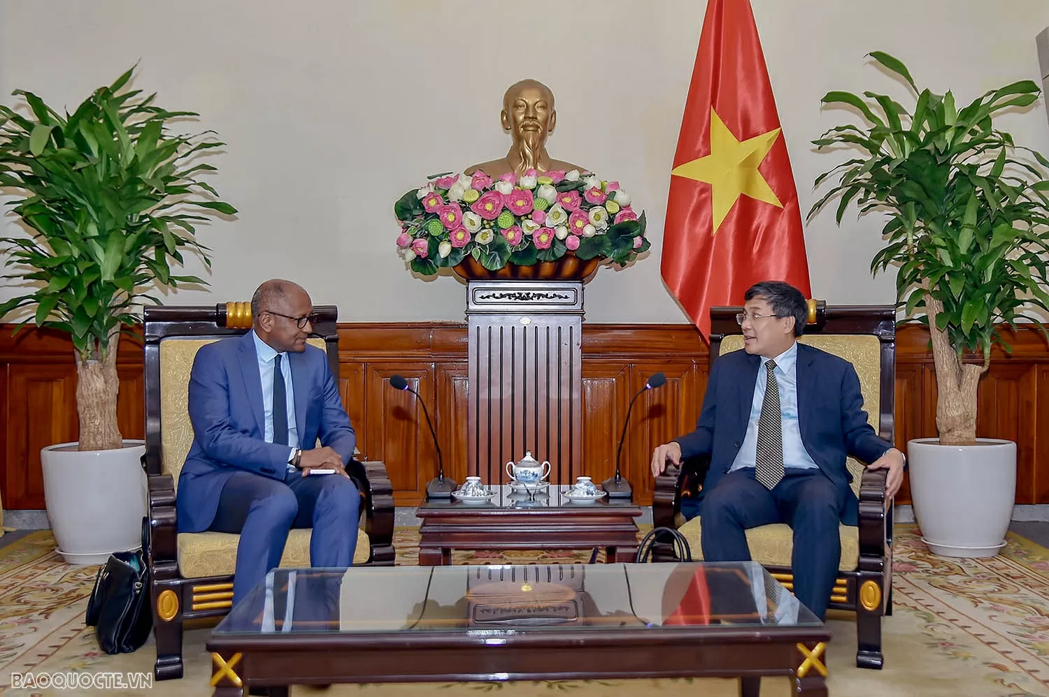 Việt Nam sẵn sàng phối hợp chặt chẽ với Cộng hòa Congo trong các cơ chế của UNESCO Việt Nam sẵn sàng phối hợp chặt chẽ với Cộng hòa Congo trong các cơ chế của UNESCO