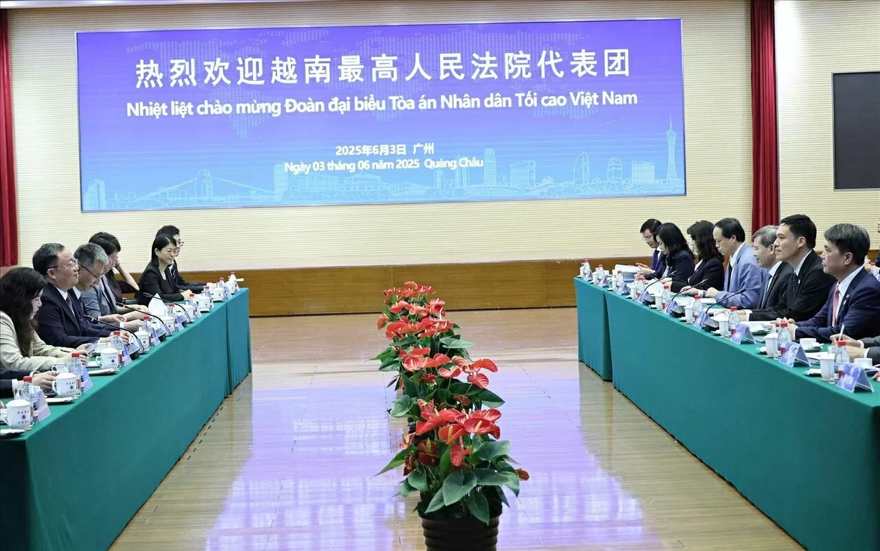 Tăng cường hợp tác Việt Nam-Trung Quốc trong lĩnh vực tư pháp Tăng cường hợp tác Việt Nam-Trung Quốc trong lĩnh vực tư pháp