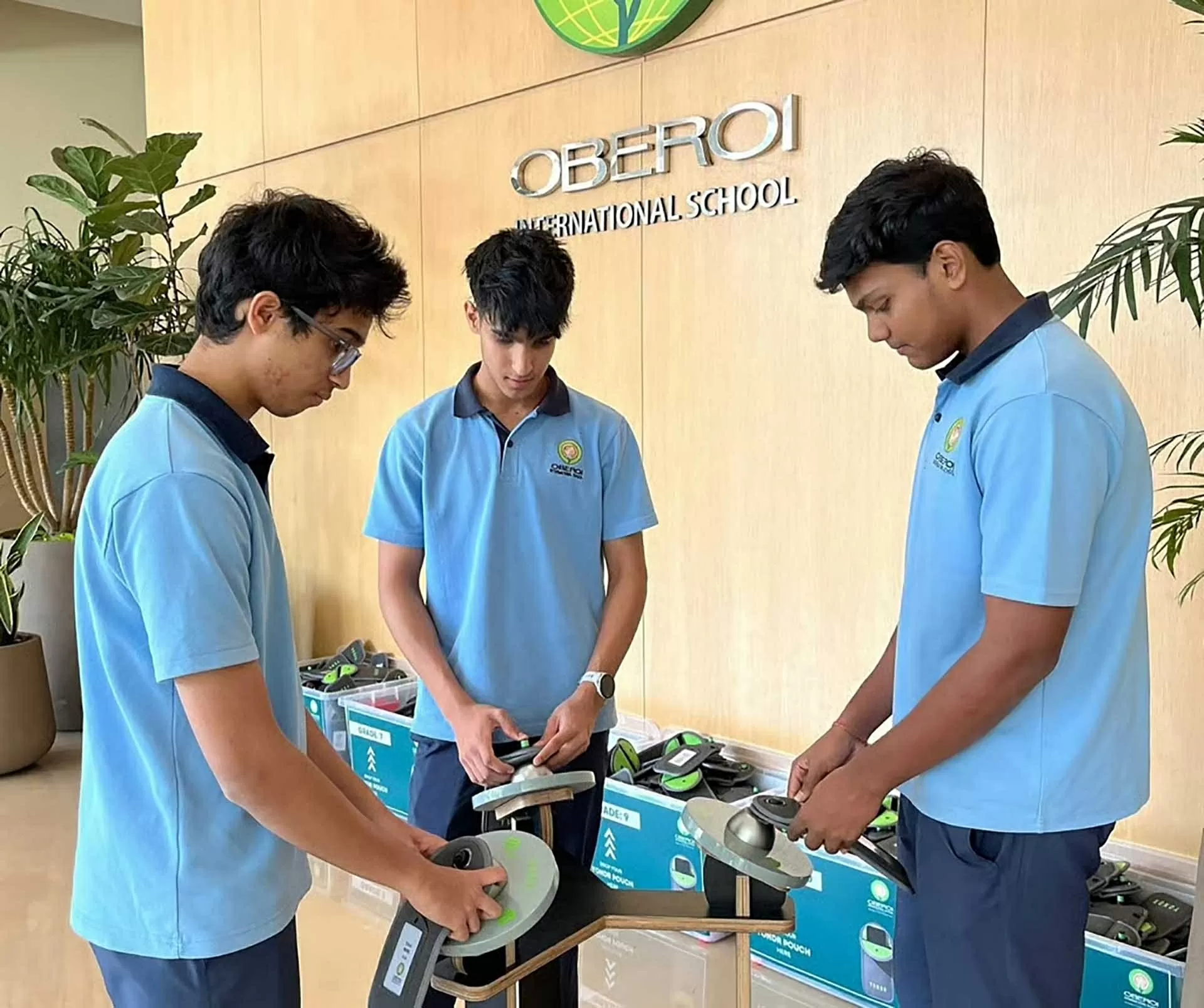 Thế giới ảo, ‘vết xước’ thật Thế giới ảo, ‘vết xước’ thật