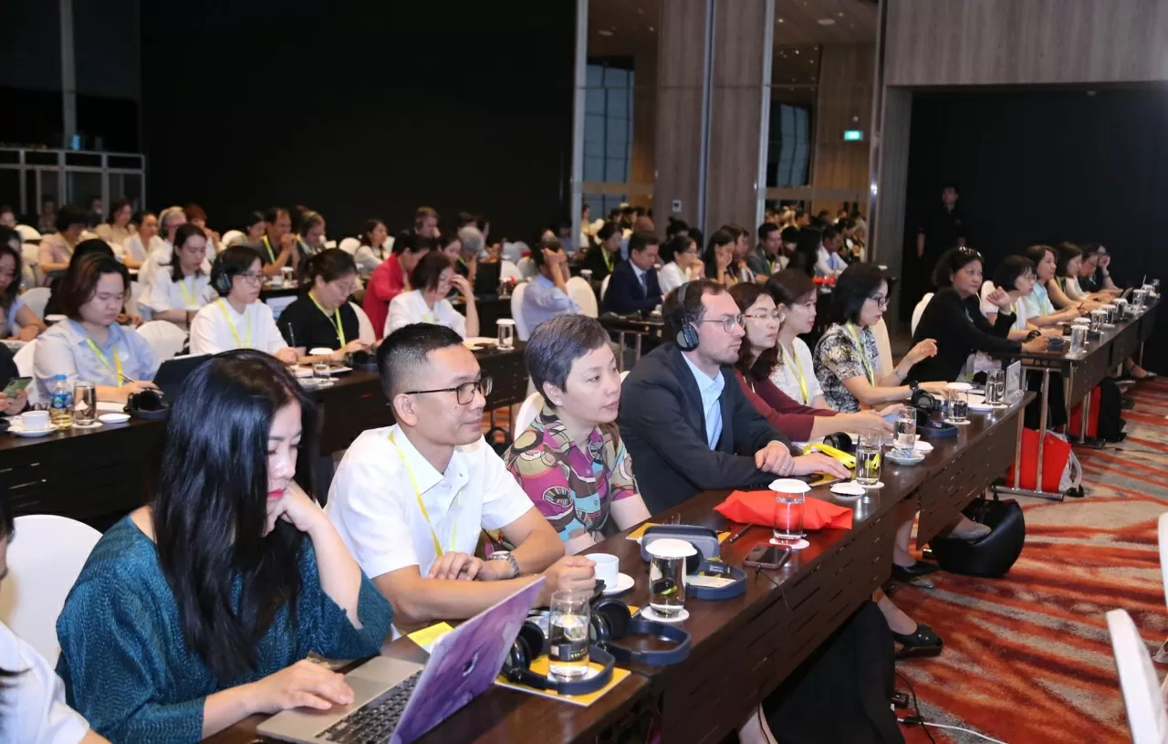 Hội thảo có sự tham dự của gần 100 tổ chức phi chính phủ nước ngoài đang hoạt động tại Việt Nam. (Ảnh: Thành Long) Hội thảo có sự tham dự của gần 100 tổ chức phi chính phủ nước ngoài đang hoạt động tại Việt Nam. (Ảnh: Thành Long)