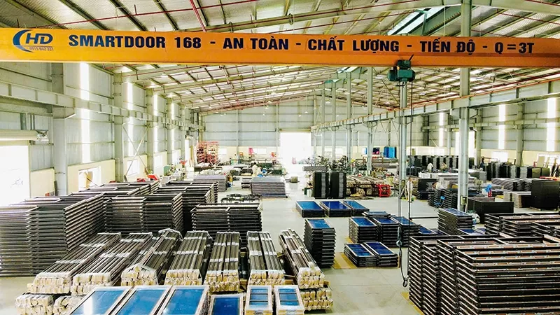 Doanh nhân Phạm Toàn Thắng: Từ xứ nhãn Hưng Yên đến thương hiệu nhôm kính hàng đầu Việt Nam Doanh nhân Phạm Toàn Thắng: Từ xứ nhãn Hưng Yên đến thương hiệu nhôm kính hàng đầu Việt Nam