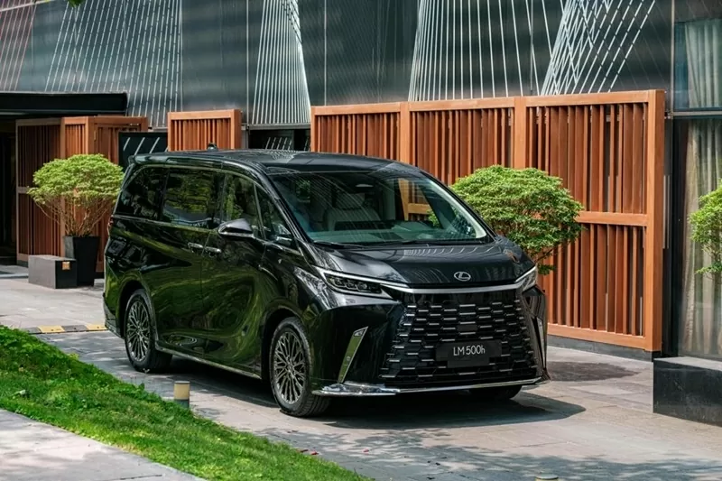 Cập nhật bảng giá xe hãng Lexus mới nhất tháng 6/2025