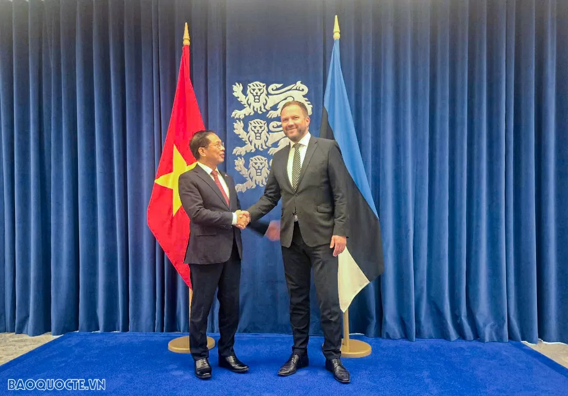 Phó Thủ tướng, Bộ trưởng Ngoại giao Bùi Thanh Sơn gặp Bộ trưởng Ngoại giao Estonia Magnus Tsahkna Phó Thủ tướng, Bộ trưởng Ngoại giao Bùi Thanh Sơn gặp Bộ trưởng Ngoại giao Estonia Magnus Tsahkna