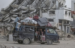 Israel phát cảnh báo sơ tán người dân Gaza trước 