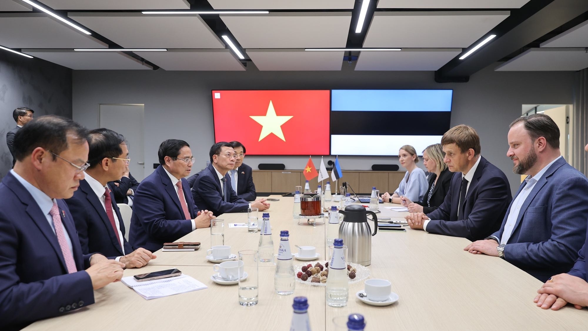 Thủ tướng Phạm Minh Chính làm việc với Công ty ‘kiến trúc sư chính’ của e-Estonia