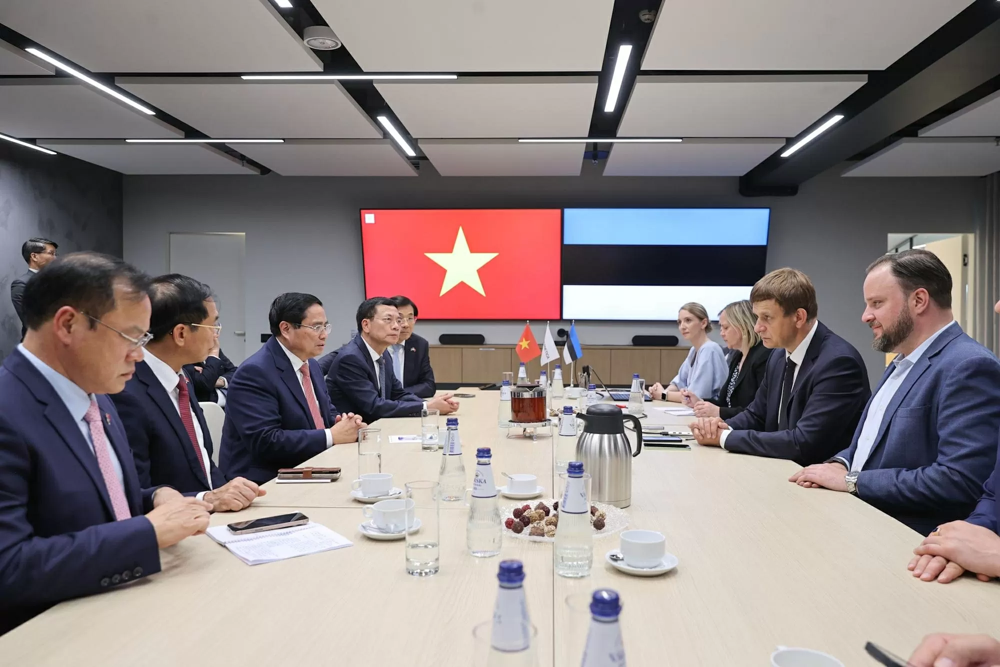 Những hình ảnh của Thủ tướng Phạm Minh Chính và Phu nhân tại Estonia