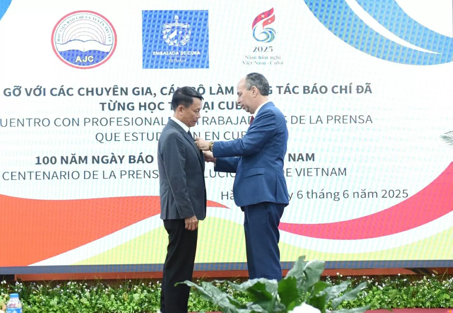 Những 'cây cầu' nối hai nền báo chí cách mạng Việt Nam-Cuba