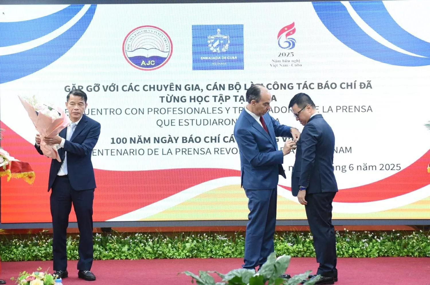 Những 'cây cầu' nối hai nền báo chí cách mạng Việt Nam-Cuba