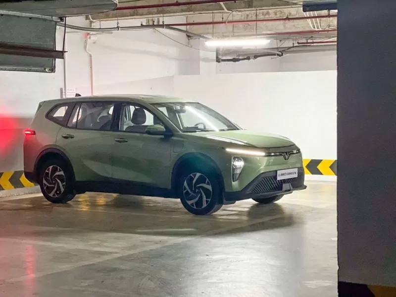 Limo Green là mẫu MPV thuần điện đầu tiên của hãng VinFast Limo Green là mẫu MPV thuần điện đầu tiên của hãng VinFast
