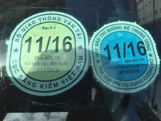 Đề xuất bãi bỏ tem nộp phí sử dụng đường bộ dán trên kính xe ôtô