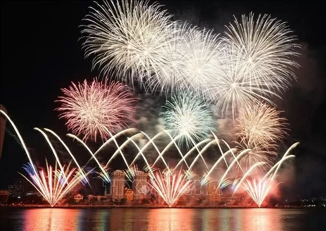 Lễ hội Pháo hoa quốc tế Đà Nẵng: Bùng nổ cảm xúc với nghệ thuật sáng tạo Lễ hội Pháo hoa quốc tế Đà Nẵng: Bùng nổ cảm xúc với nghệ thuật sáng tạo