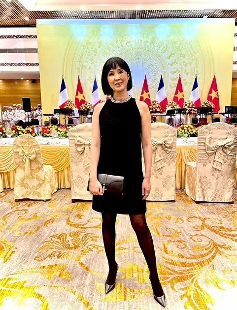 Diễn viên Phạm Linh Đan mong có cơ hội về nước làm phim cùng Trấn Thành